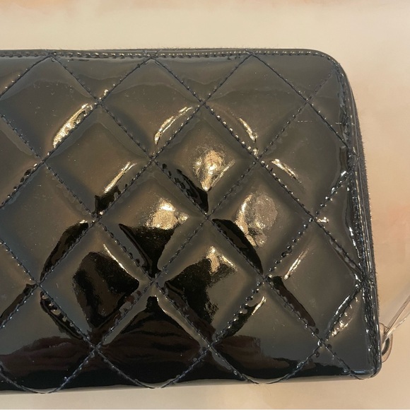Chanel Quilted Patent Brilliant Zip Around Wallet Black - Picture 13 of 14